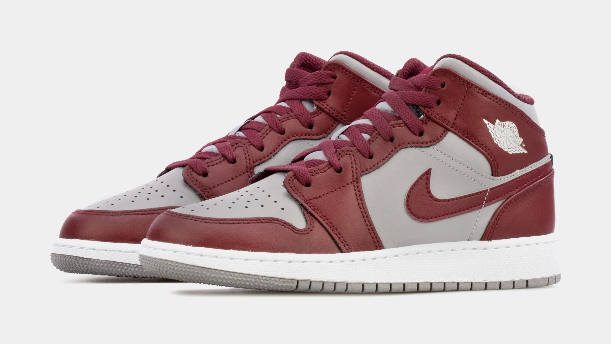 Air Jordan 1 Mid Cherrywood Red Grade School Lifestyle Shoes (Grey/Red)